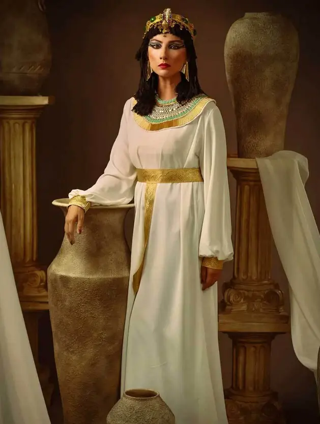 محیا دهقانی