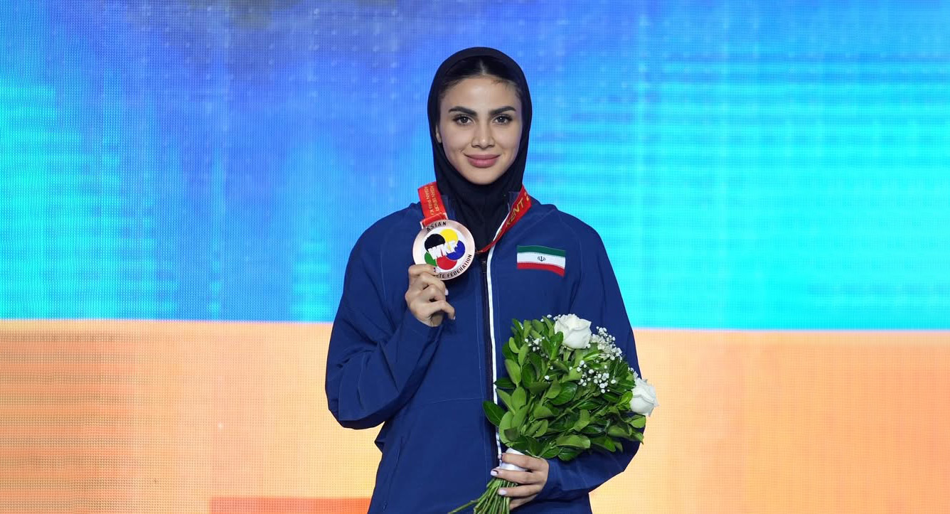 سارا بهمنیار (2)