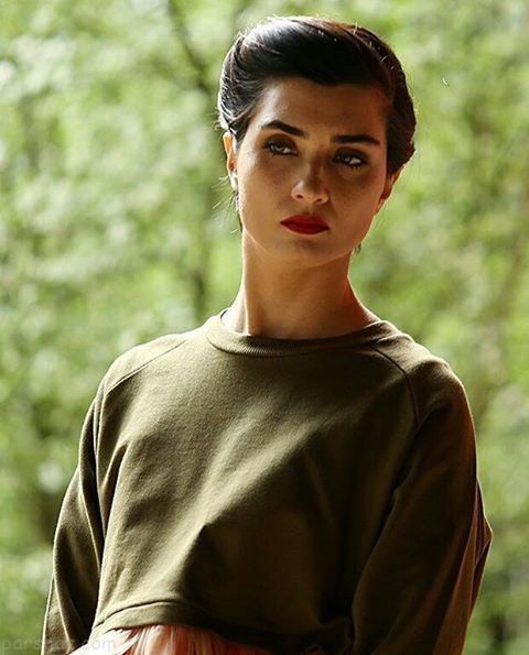 بیوگرافی طوبا بویوک اوستون و دخترای زیبایش