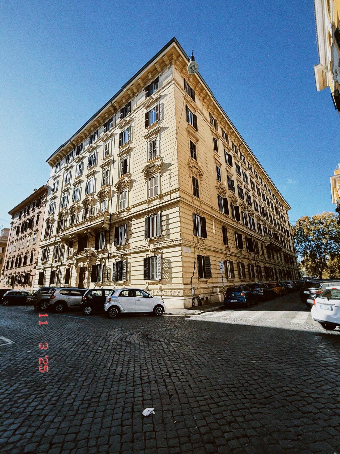 photo_2025-11-04_22-51-16