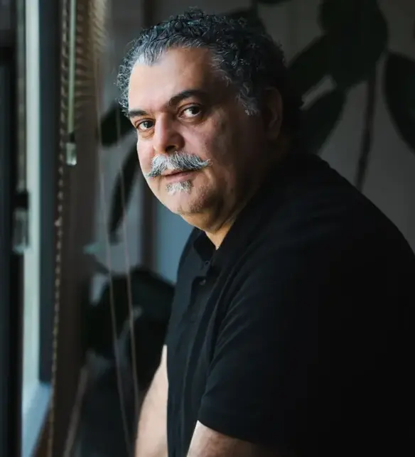 فرهاد بشارتی