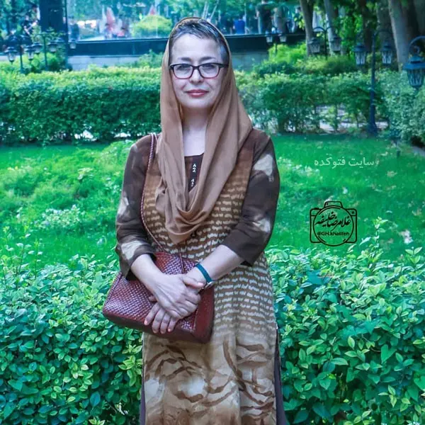 عکس آزیتا حاجیان (عمه نجلا) در اسامی بازیگران سریال نجلا