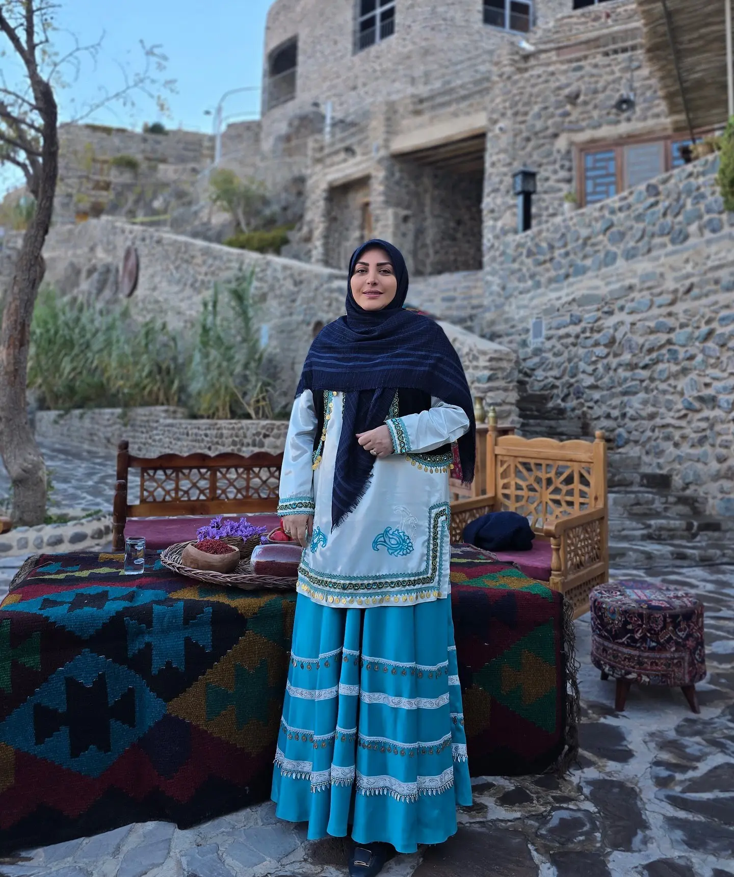 عکس روز | المیرا شریفیمقدم، صدف اسپهبدی در شب، فریبا و نرگس