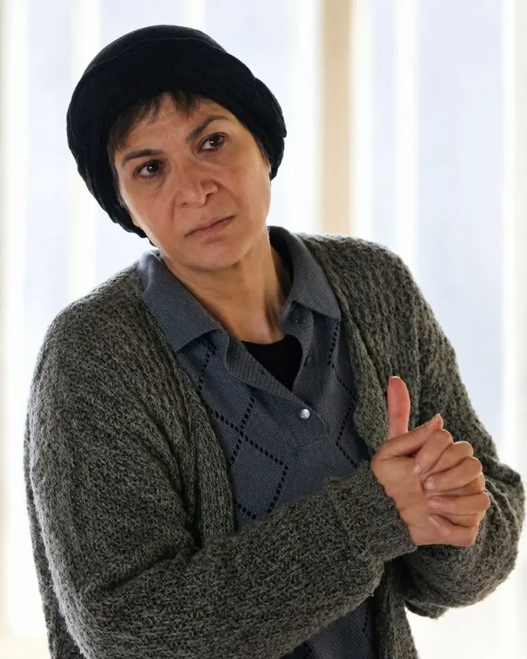 ریما رامین فر مراقب