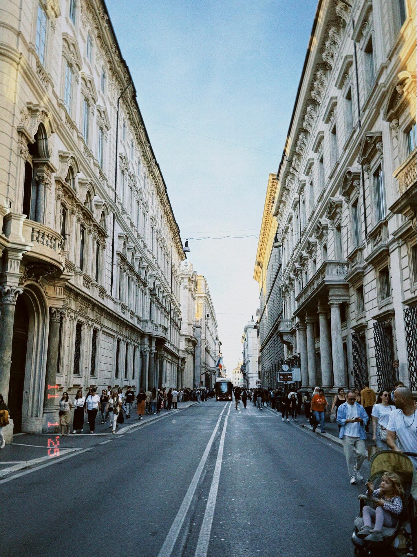 photo_2025-11-04_22-51-23