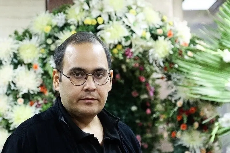 آلبوم عکس تلخ مراسم ختم پدر لاله و ستاره اسکندری