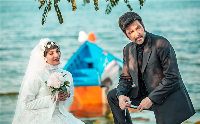 آلبوم عروسی کوروش تهامی و همسر غیرواقعی اش 