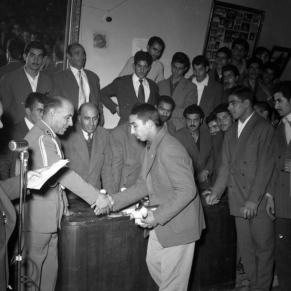 مشاهیر