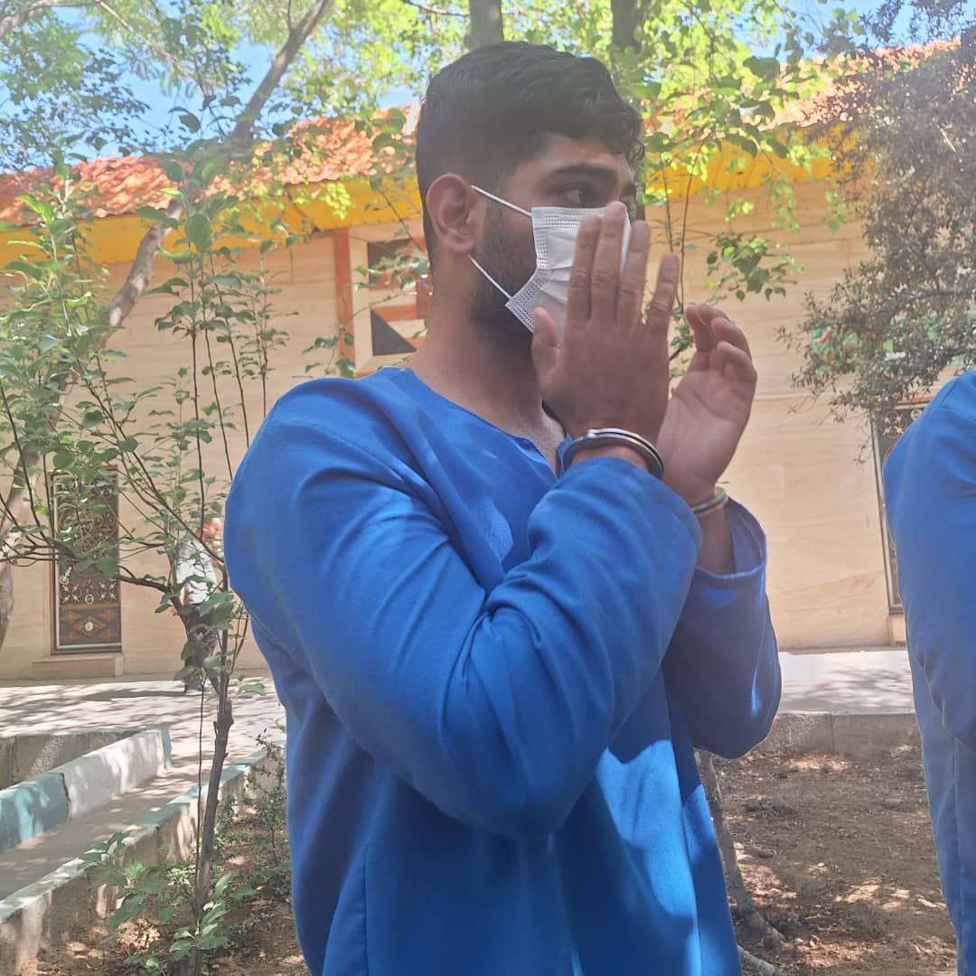 اشک و التماس سارق(فولو شود)