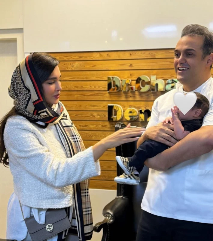 آناشیدحسینی