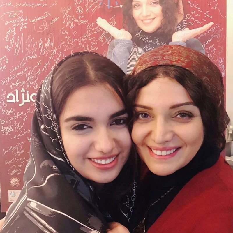 الهام پاوه نژاد