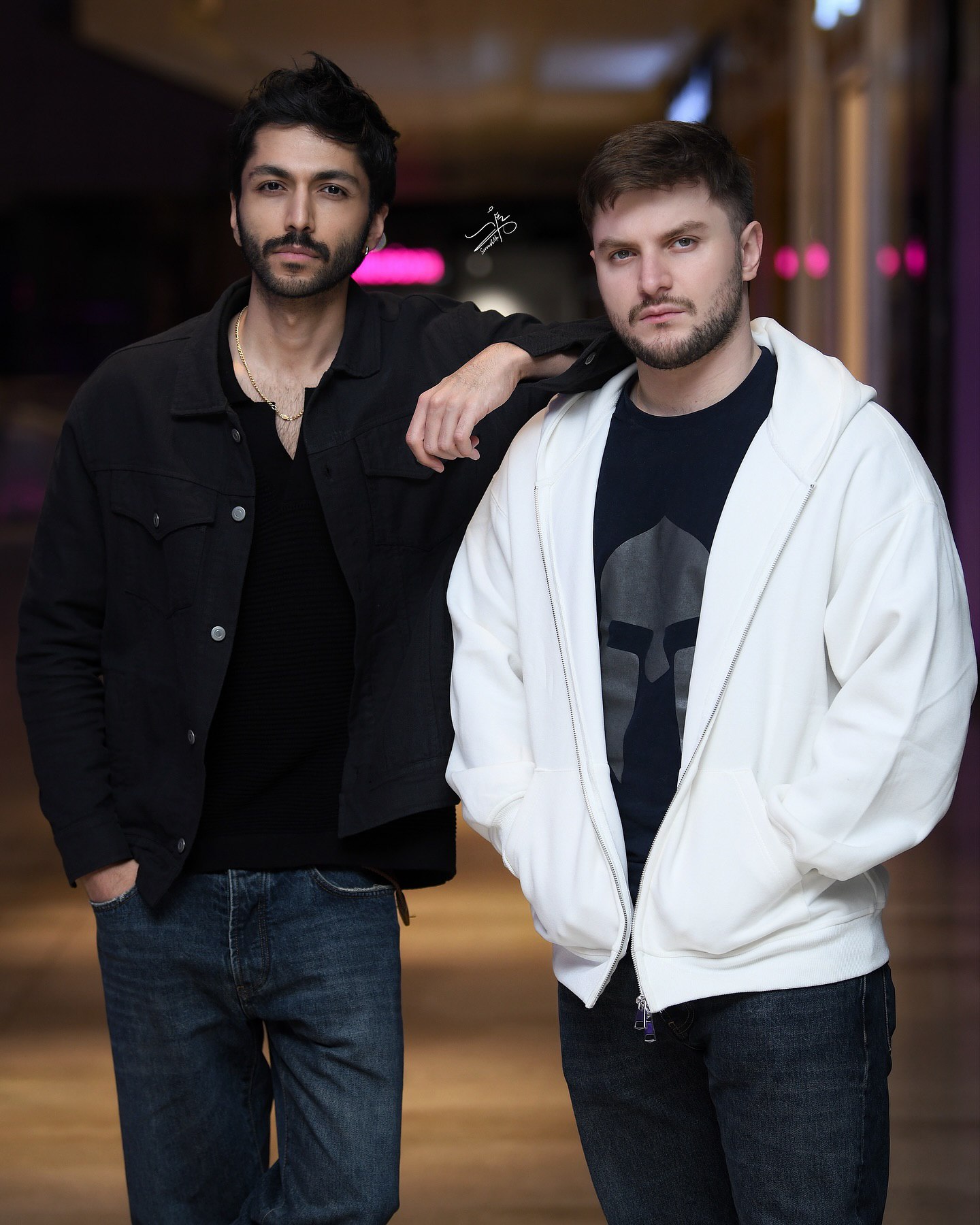 photo_2025-11-08_22-11-29