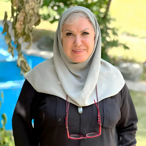 زهره شکوفنده