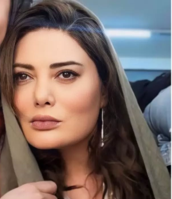 نگار فروزنده (4)