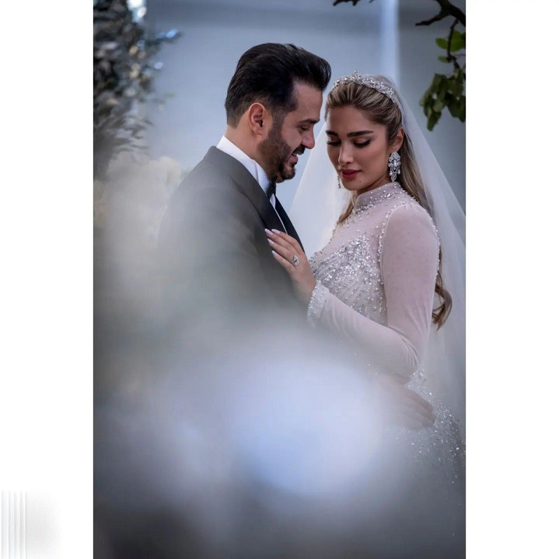 آناشیدحسینی