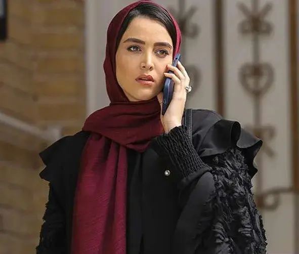 پونه عاشورپور 