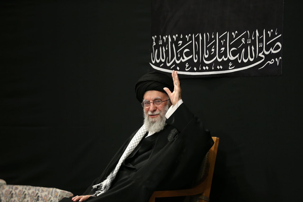 رهبر انقلاب