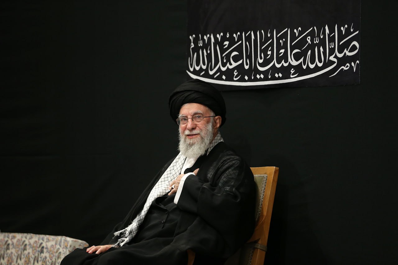 رهبر انقلاب