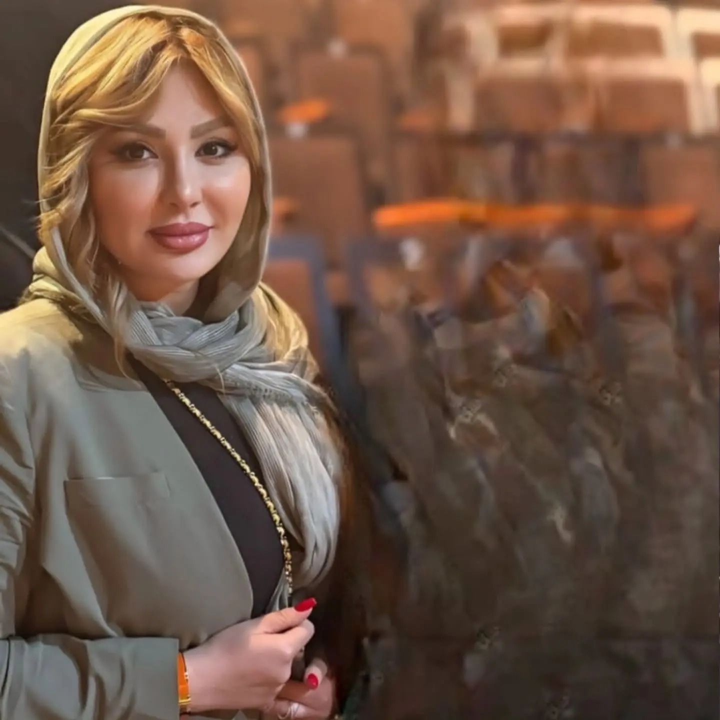 نیوشاااااا