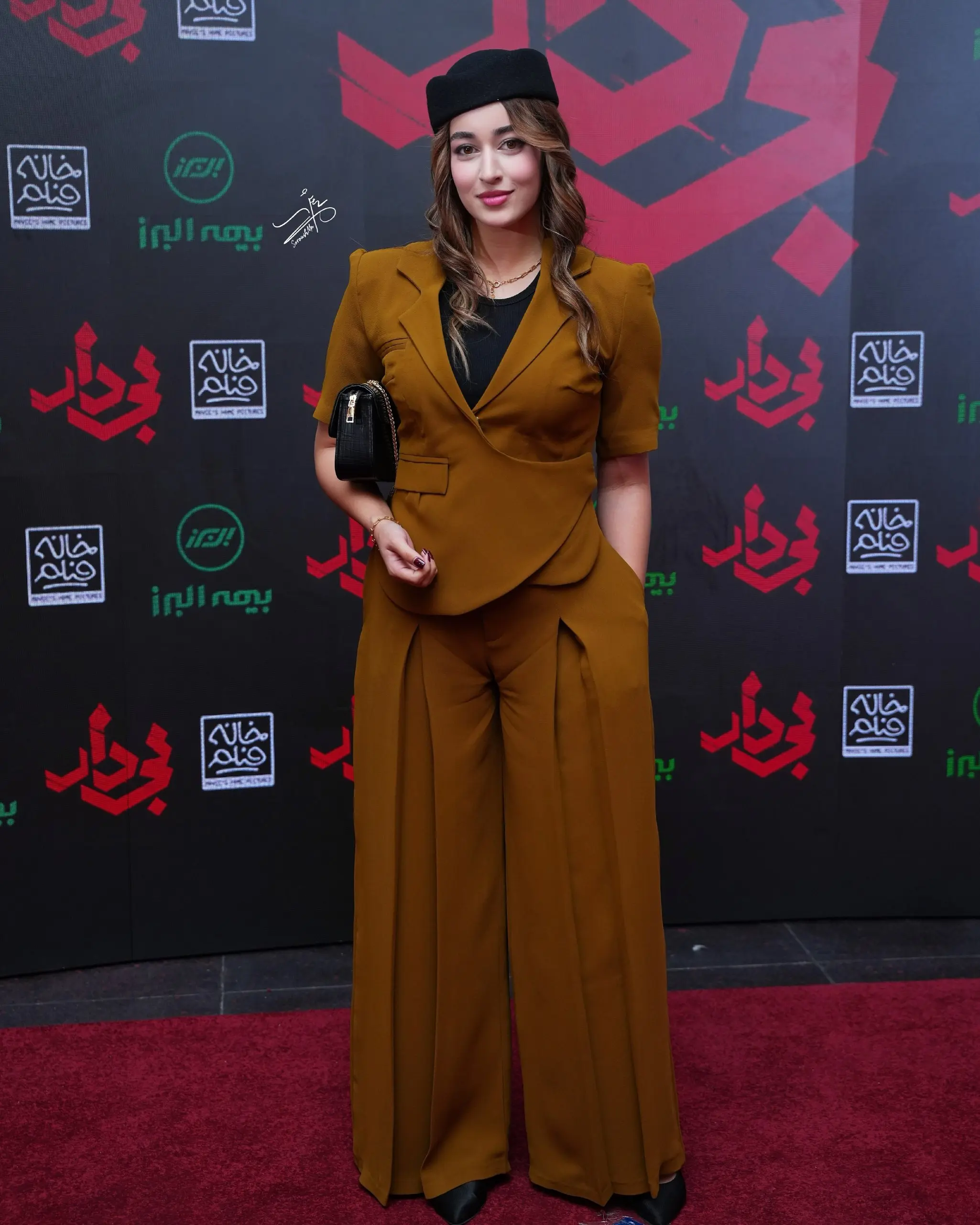 مه لقا می نوش
