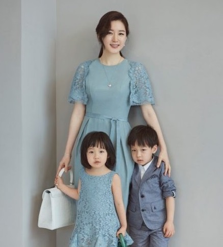 Lee-Young-Ae-459x650