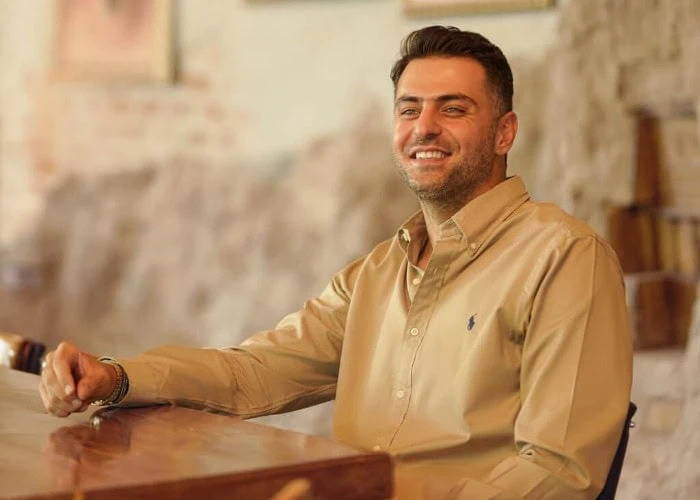 علی-ضیا-مجری