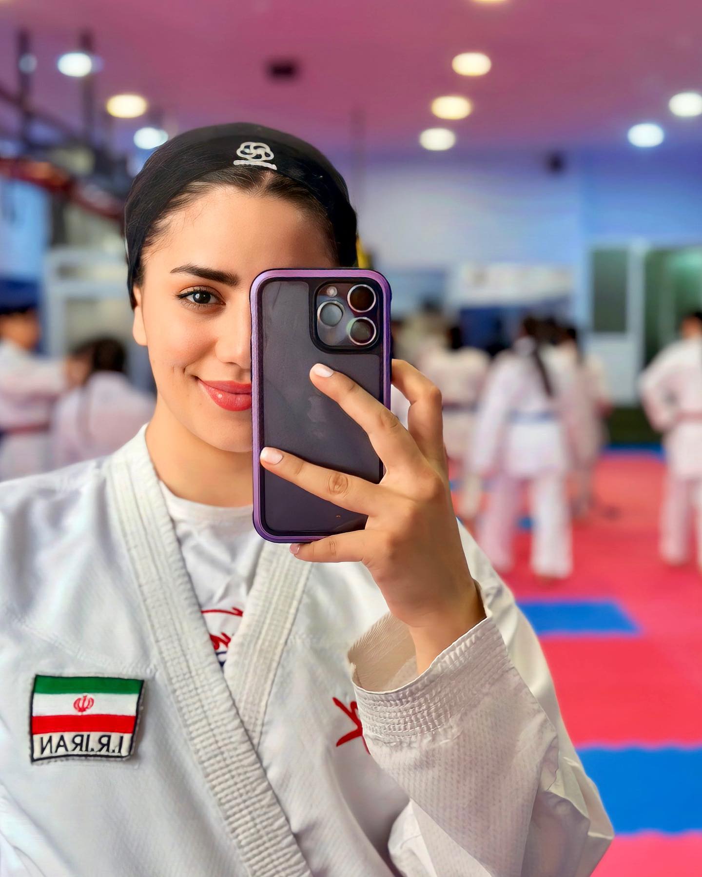نگین آلتونی