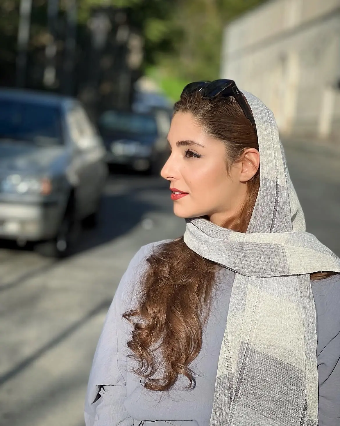 هستی (2)