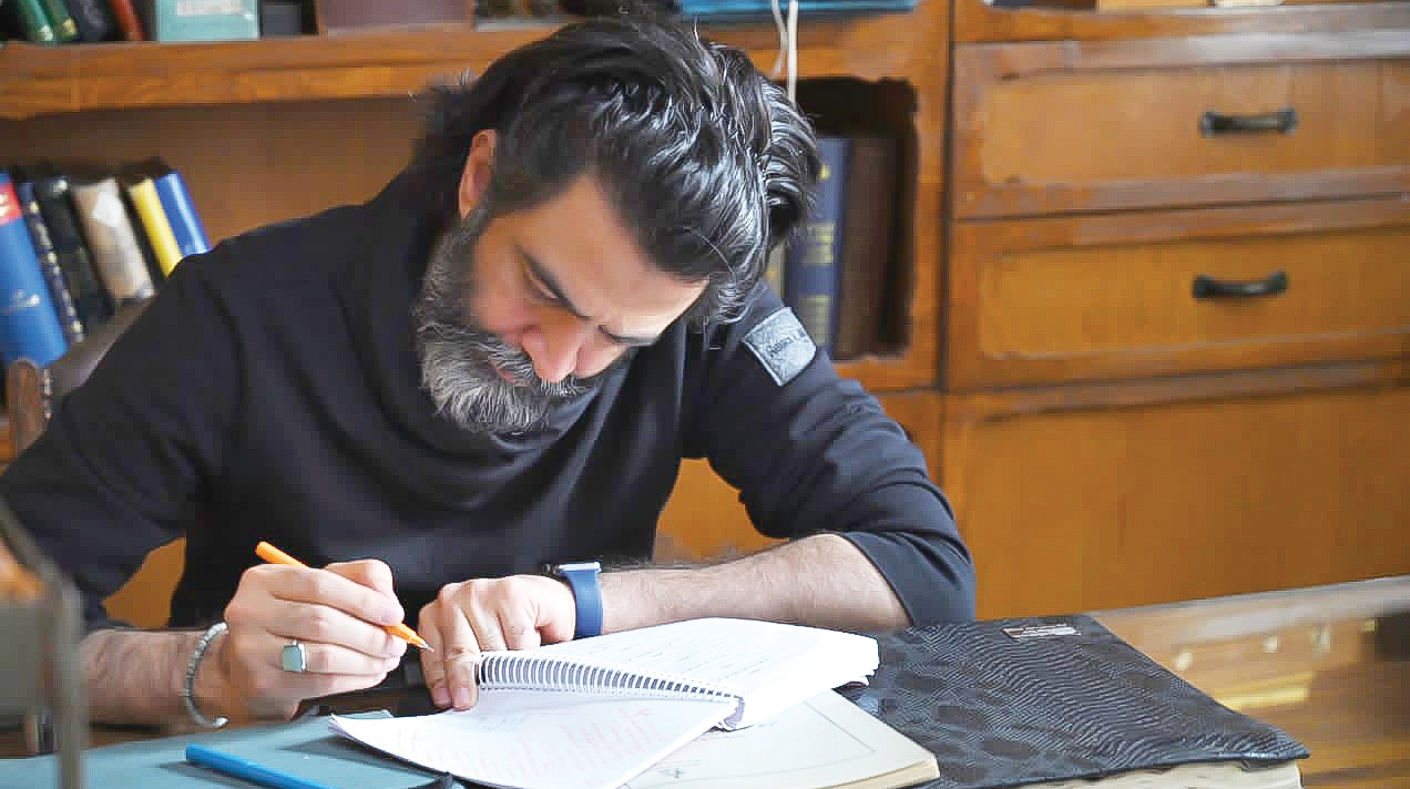 محمود کریمی