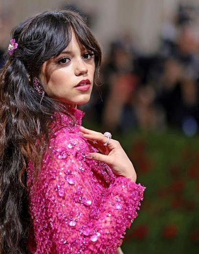 جنا اورتگا / ونزدی آدامز