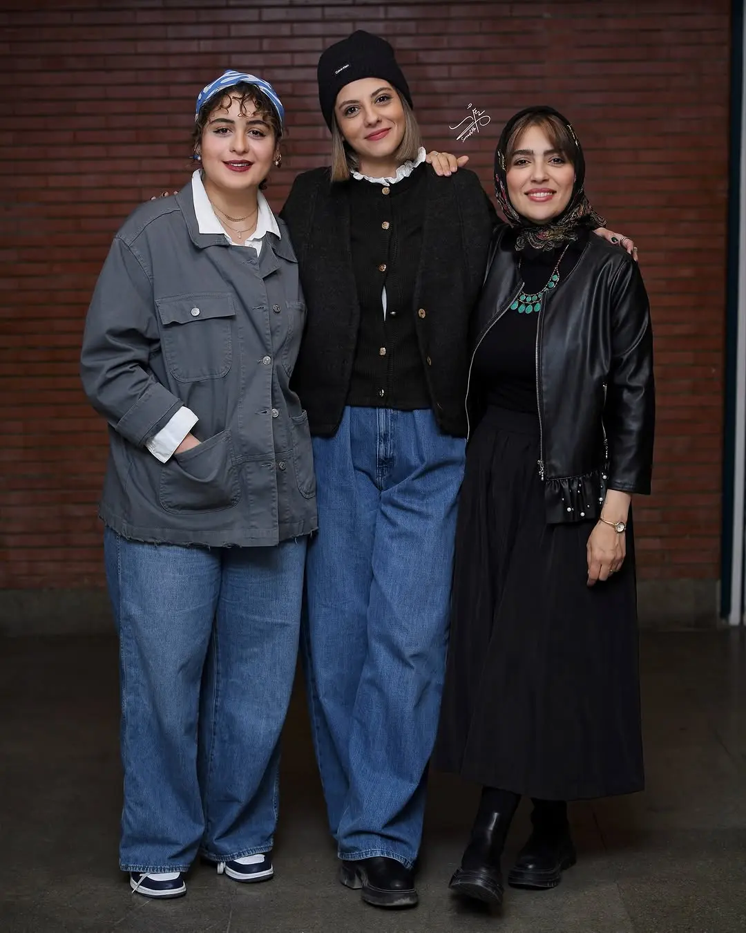 photo_2025-11-18_23-12-37