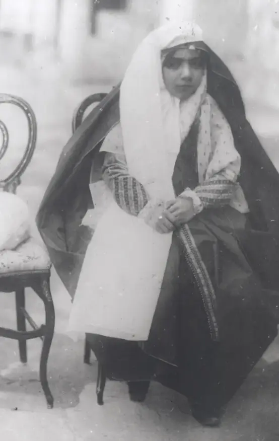 عکس| سفر زمان؛ عکس یادگاری «دختر نوجوان درباری» که به علت «وبا» از دنیا رفت