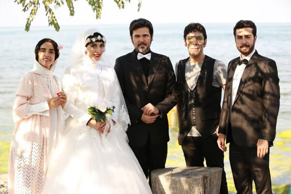 آلبوم عروسی کوروش تهامی و همسر غیرواقعی اش 