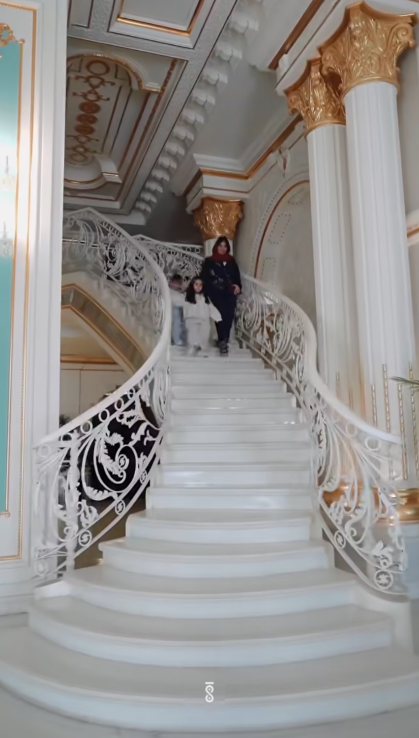 ffa82655-9840-48e9-9527-28d2634cffa5