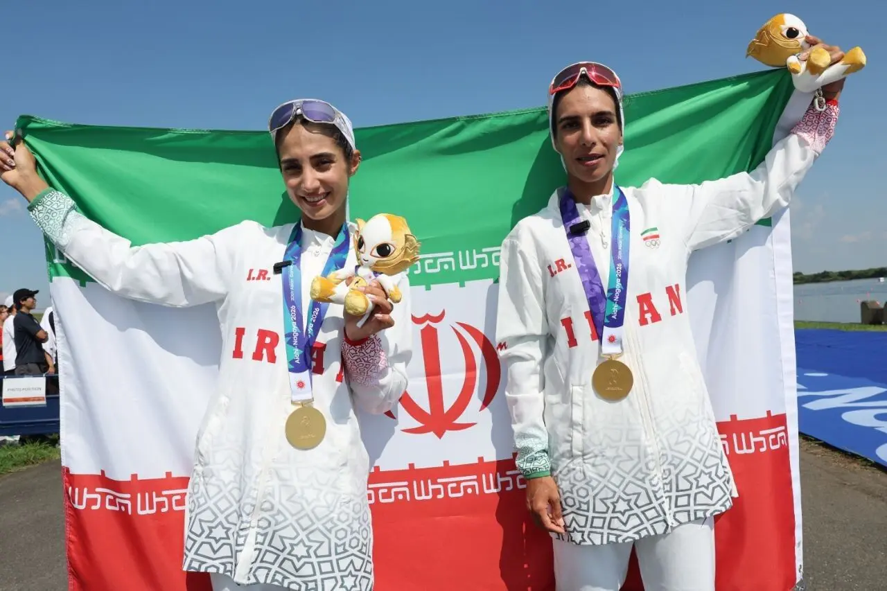 زینب موسوی و کیمیا زارعی