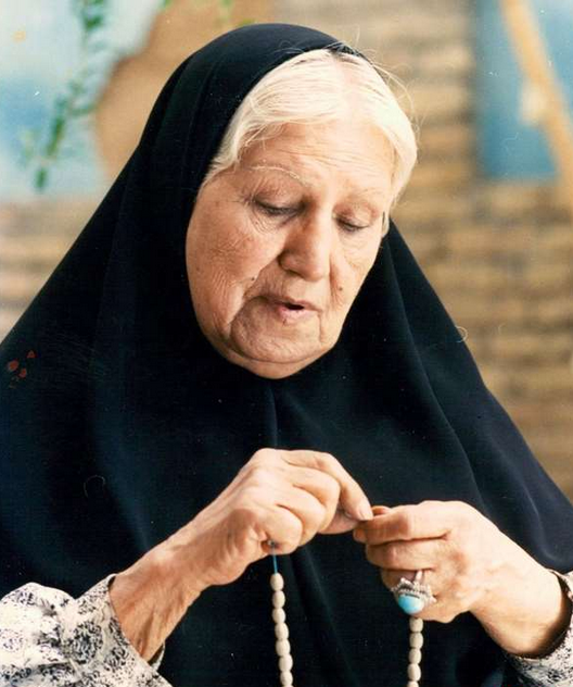 رقیه چهره آزاد