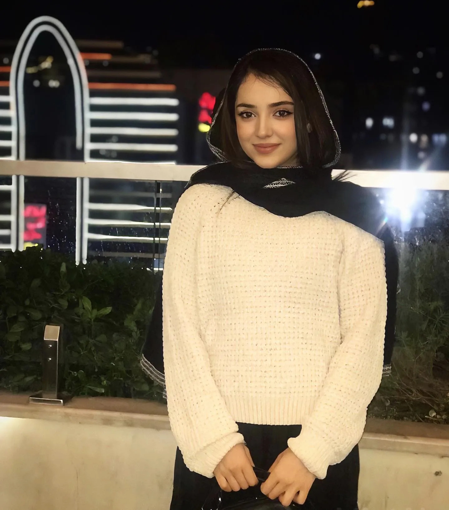  مژده شعبانی
