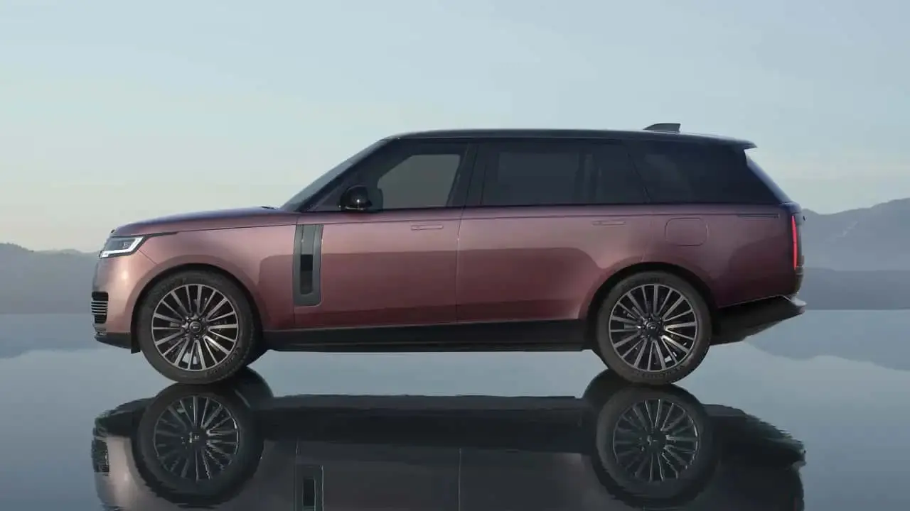 range-rover-electric-suv-6a97b454420fe43083953091