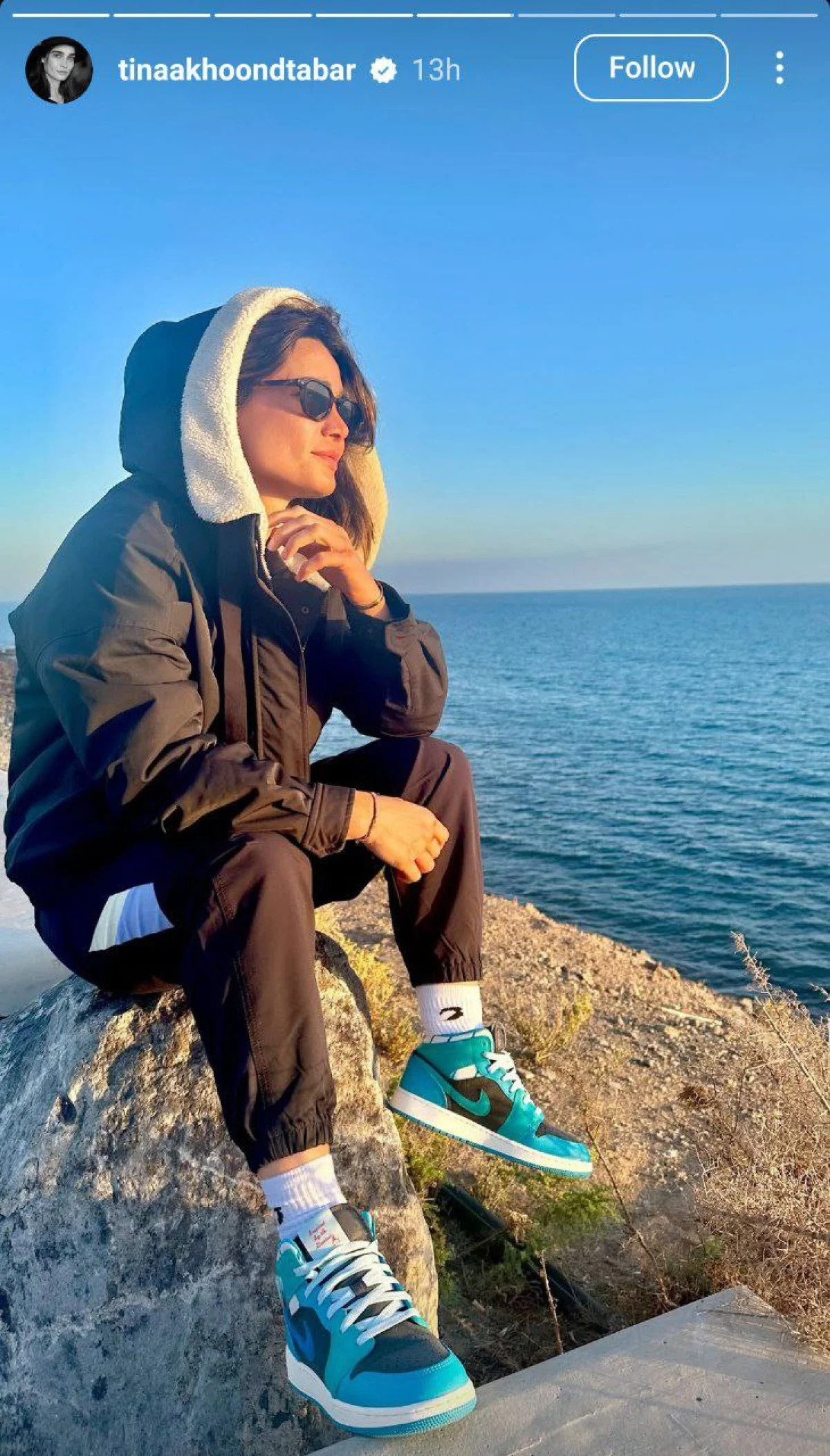 عکس روز |  تینا آخوندتبار کنار دریا، شیرین نون خ با استایل خانومانه و امین حیایی با پیراهن لی 