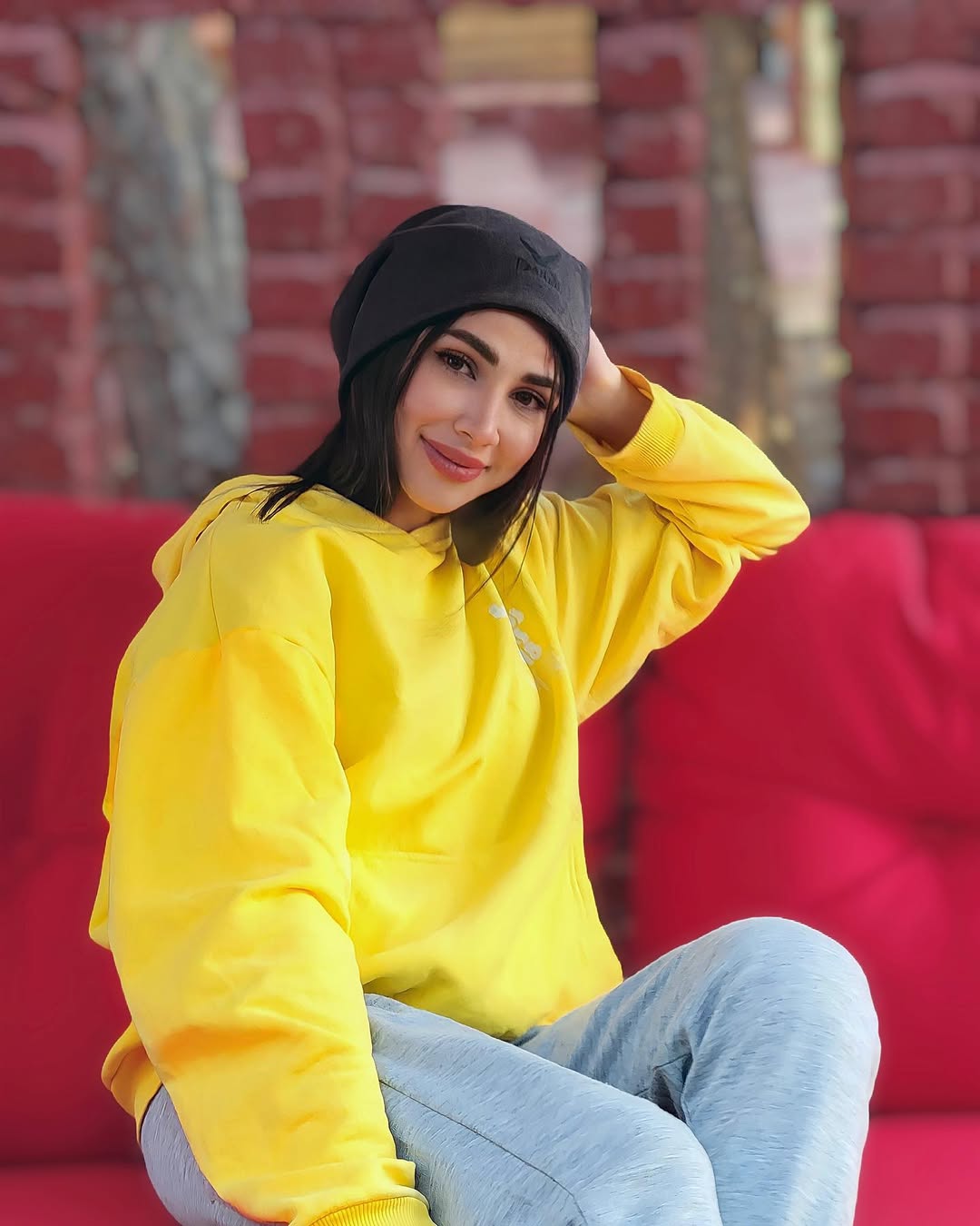 سارا بهمنیار (1)