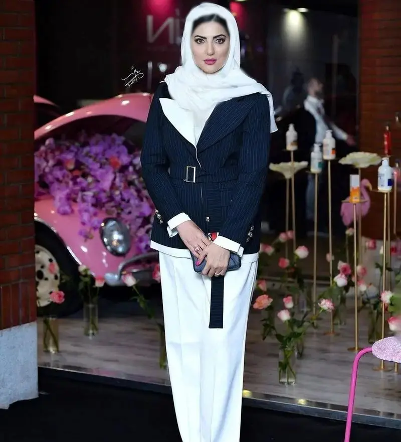 نیوشا ضیغمی ، هلیا امامی و مژده لواسانی