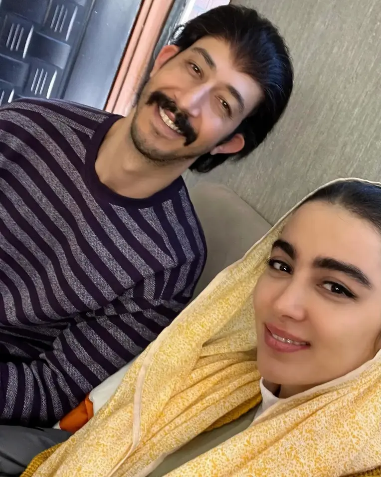 سنا حسینی / سارا و نیکا