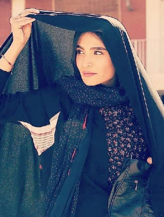 سحر گلدوست