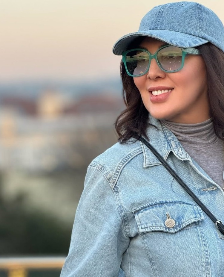 بیوگرافی-لیلا-بلوکات-2-768x1024
