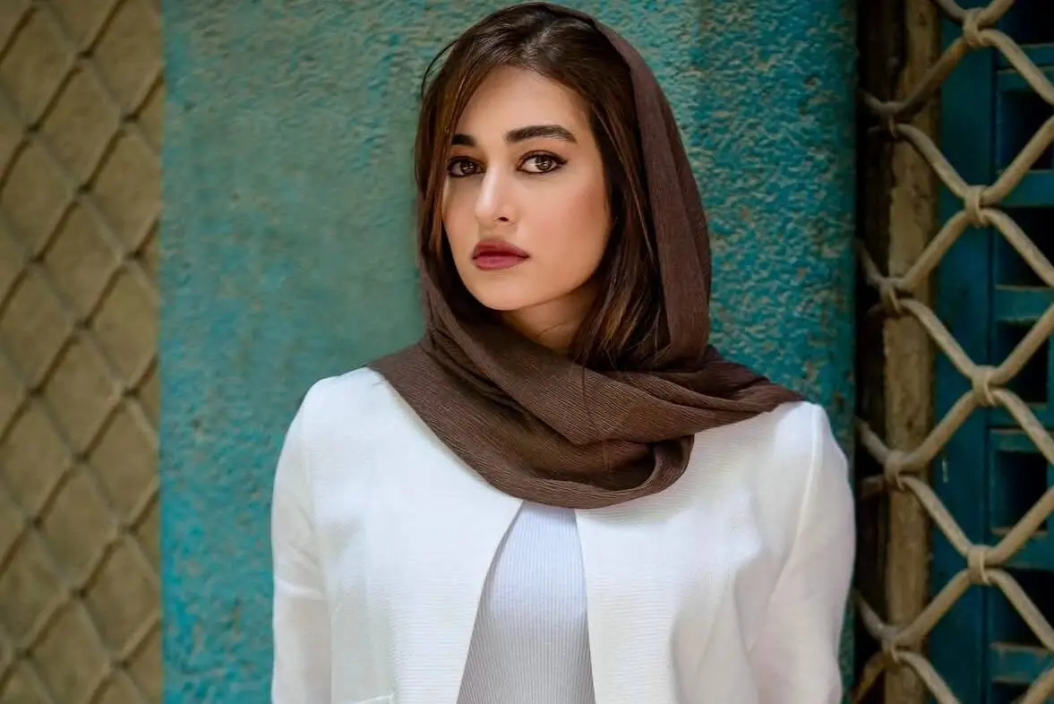مه لقا مینوش زاد