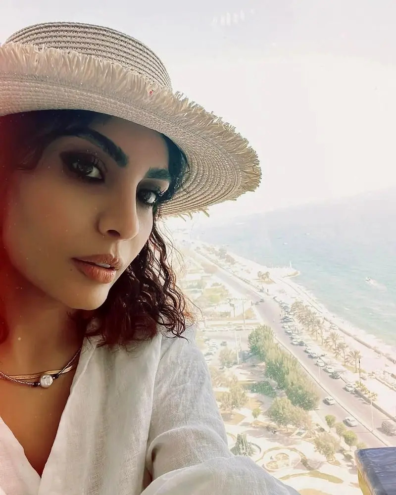 صحرا اسداللهی