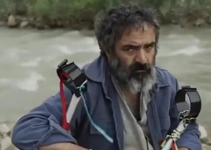 حسن-معجونی-در-فیلم-جاده-خاکی