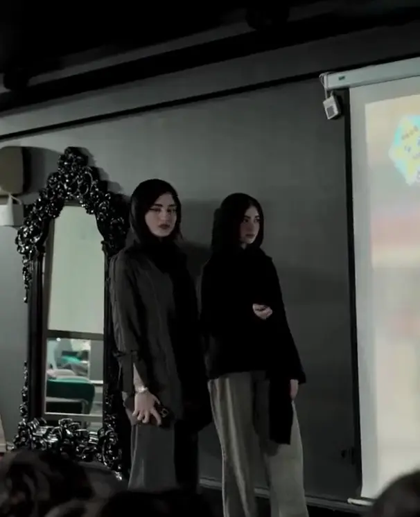  سارا و نیکا فرقانی