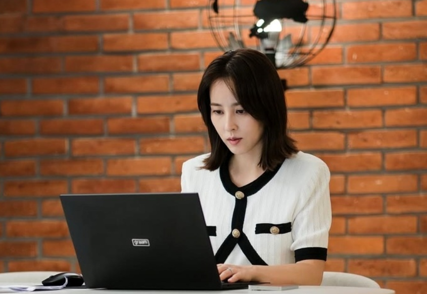 Screenshot 2025-10-26 005437