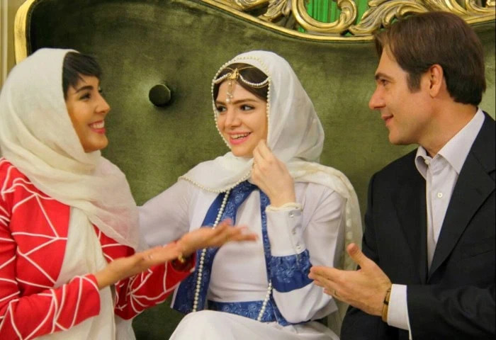 آوا دارویت
